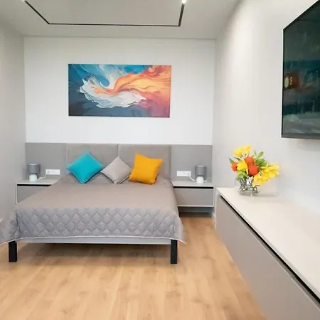 Premium Kaddor Siti, Apartment Odesa